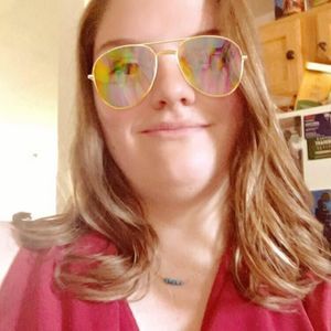 Meet your Posher, Stacy